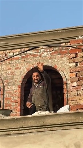 Thekedar saab app badal wango hath chakde 🤭🤣 #funny #sandhuhoni22 #comedy #sandhuhoni