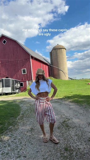 ok i agree capris are IFY, but these ones… are perfect!!! | capris pants