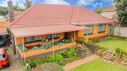 3 Bedroom House for sale in Franklin Roosevelt Park - Johannesburg - Property24