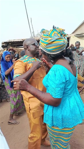 Vidéos de Shakiratou (@ndjambaragmail.com) avec Dieu Donné - Blanche Bailly