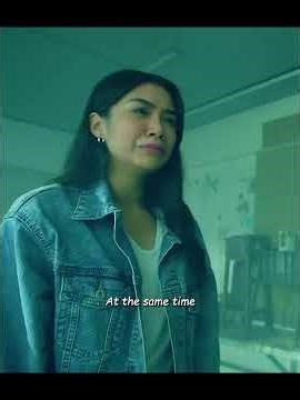 The Ice-Cube Eyes and Coke Bottle Heads: This is a VERY Strange Family Gathering