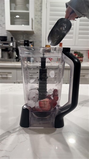 The yummiest smoothie #drink #drinkrecipe #satisfying #organize #organizedhome #drinkrestocks #recipe #recipes #asmr #asmrsounds #asmrrestock #christmas | restockmyhome