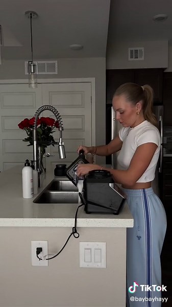 best way to clean your blender #recipe #healthyrecipes #cookwithme