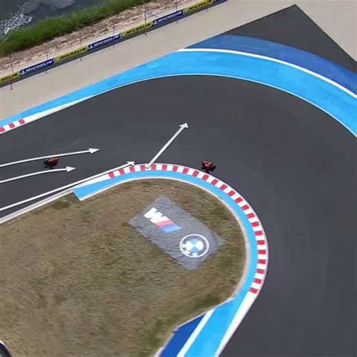 20K views · 263 reactions | THIS is how you nail a lap of Balaton Park  Michael Laverty and Gavin Emmett go in-depth to analyse how Marc Marquez became the fastest rider on 2 wheels at the #HungarianGP  #MotoGP | #HungarianGP Live on TNT Sports and Discovery+ | TNT Sports Bikes | Facebook