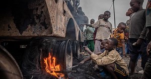 Protesters in DRC set fire to UN vehicles in Goma | Africanews