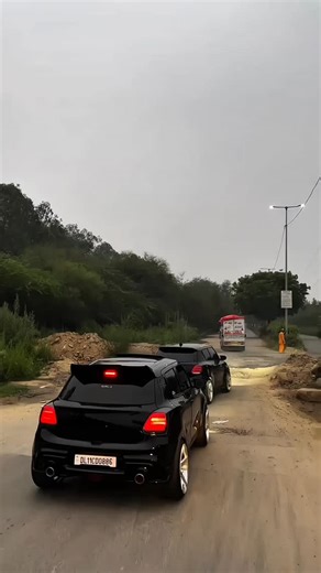 A N S H U B A T R A on Instagram: "🌪️ #reels #trending #explore #viral #trendingreels #trendingnow"