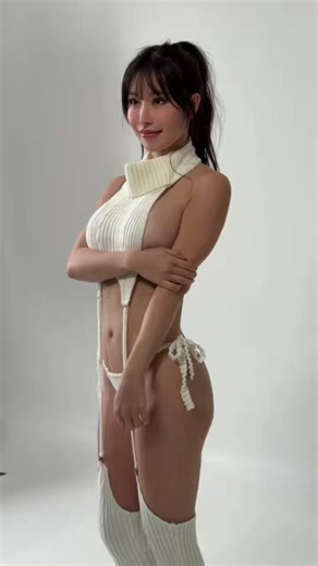 ❤️ Reina Ohara @reinaohara_1030 #ReinaOhara🎬 iStripper: Virgin Slayer - Card 1931 #iStripper #Asian #AsianGirls #BigBoobs #Kawaii #Stockings #Cosplay🔗 https://t.co/VkkyudYIK5Reina in a soft white outfit, seductively posing, taking off pieces of clothes to reveal her curves!