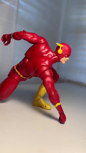 This is probably gonna be my top favorite Mcfarlane toy this year also wish it came with more accessories #dcmultiverse #dcmultiversemcfarlane #dcmultiversefigures #dcmultiversemcfarlanetoys #dcmultiversegoldlabel #dcmultiverseactionfigures #dcmultiversewave #dcmultiverseofheros #dcmultiversemattel #theflash #barryallen #fypシ #fypシ゚viral