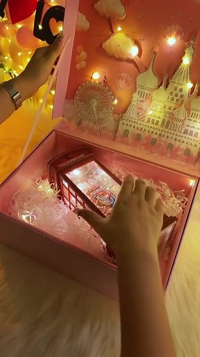 Big music box light Christmas. Cool Home Gadgets. #christmas2022 #christmaslightsdisplay #christmasgifts #christmasbox #christmasshopping | AkaGadgets