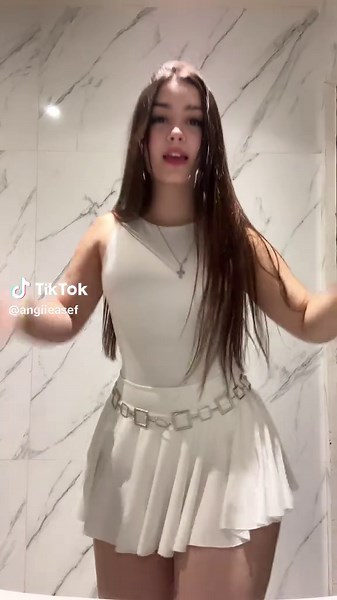 3/8 white #brc #egresados #travelrock #white