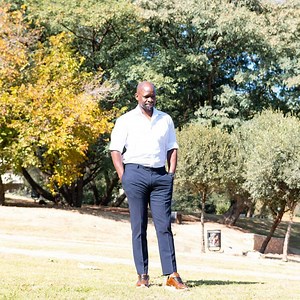 Steve Komphela biography: nationality, children, wife, education, teams coached
