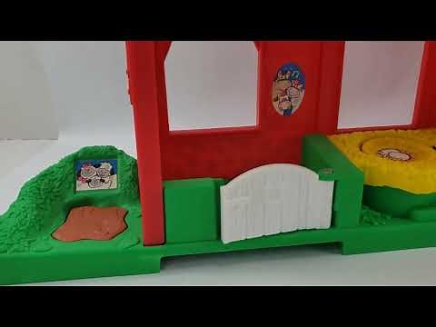 Fisher Price Little People Farm Barn Yard Animals Playset Sounds and Music