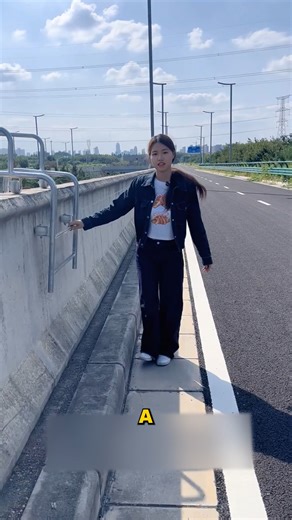 14K views · 14 reactions | Bridge Ladder Safety Design #SafeWork #ModernConstruction #MaintenanceTools | lamaestramiel | Facebook