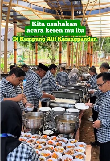 Mau acara mu keliatan keren dengan menu makanan yang enak? Kampung Alit solusinya✨ Kami menerima reservasi untuk semua acara mu dengan pilihan menu regular dan menu prasmanan🥳 Informasi reservasi Kampung Alit silahkan hubungi no. dibawah ini yaa 👇🏻 085129371114 Yuk buruan booking biar acaramu bisa sambil menikmati suasana perdesaan ala Kampung Alit 🌿 #kampungalit #thelawugroup #explorekaranganyar