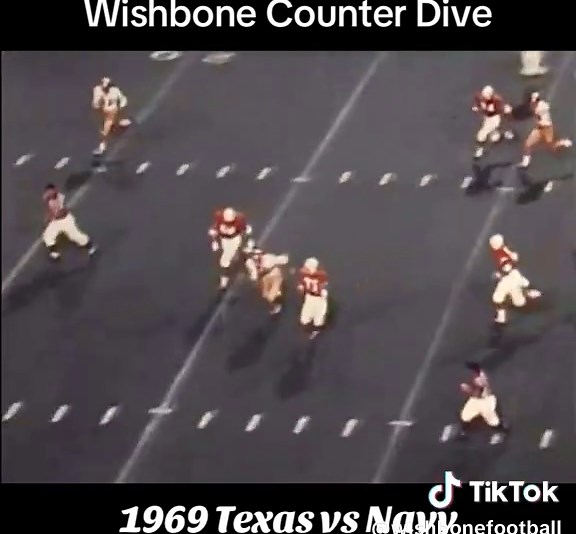 1969 Texas vs Navy: Wishbone Counter Dive Highlights