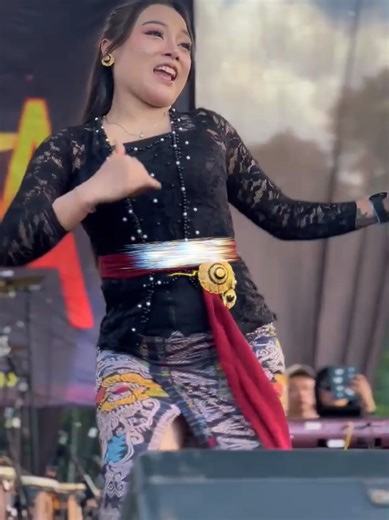 💃🏻💃🏻🤩🤩 @meylin🐣 #ceksound #newibraproaudio #horegbanyuwangi #horegjawatimur #horegmania_official #horegggg