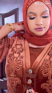 La robe idéale pour sublimer chaque instant. 💰 60.000 – 70.000 F 📞 223 77 77 43 43 #RobeLongueElegante #StyleRaffine #InstagramLook | IBA Design