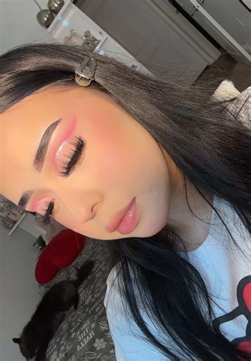 Pink Eyeshadow Looks for Your Makeup Collection