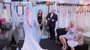 Bride Gemma is having a beach wedding, and so needs to find a wedding dress that is suitable both to walk in the sand and also the hot temperatures. Will she find that perfect gown? | ET