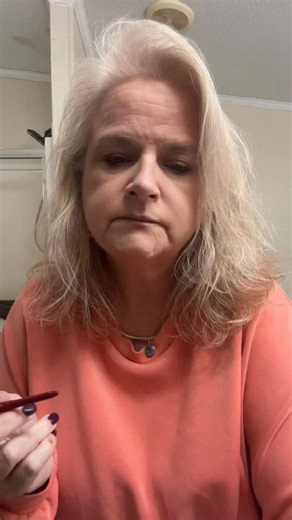 Today’s LipSense combo is one of those looks that makes you feel instantly put together… even on the busiest days. 💜✨ Lip Liner: Dusty Plum LipSense: Solar Flare Gloss: Soft Twinkle It has the perfect balance of depth, warmth, and just enough sparkle to catch the light without being too much. And the best part? It stays put ALL day. No constant reapplying. No fading. No guessing. 🙌 If you want the exact steps application tips, comment COMBO below and I’ll send it to you! 💌 #LipSense #LipSense