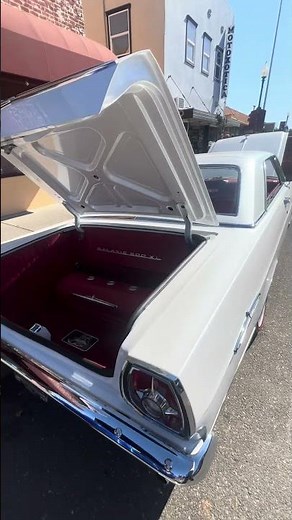 1966 Ford Galaxie 500 XL