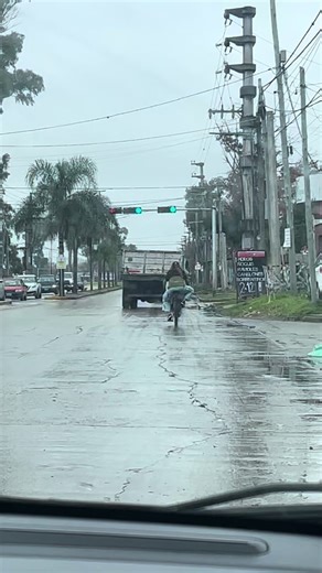 La jules ya anda por Buenos Aires 🇦🇷😂 #euphoria #ephoria3 #fyp #parati #foryou