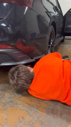Jeri McNairy Boyd Malone Couch Couch Legg on Instagram: "Keep all these tools in your trunk! You can buy them at Wal-Mart or any auto parts store! #jerilegg #fyp #tutorial #tire #woman"