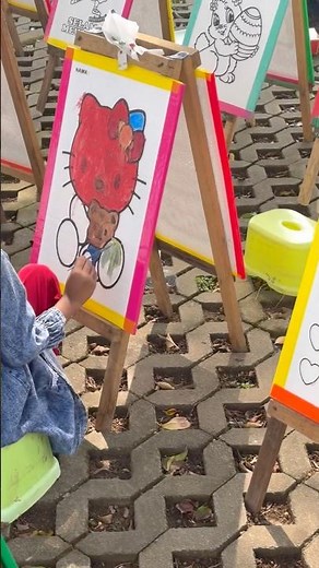 Fun coloring hello kitty at field #fun #art #cute #trending #hellokitty #adorable #coloring