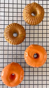Mini Pumpkin Bundt Cakes 療李 How cute are these?! @4cake_sake created these yummy pumpkin bundt cakes, coated in cream cheese icing, coloured with Colour Mill Orange. Jess also used Curly Whirly chocolate for the pumpkin stems (genius!) and buttercream for the leaves and vines. All supplies available at The Cake Decorating Co. | The Cake Decorating Company | Facebook