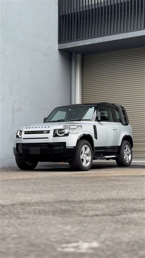 Model : Land Rover Defender 90 SE 2.0 P300 X-Dynamic 4WD Year : 2022 Colour : Hakuba Silver Grade : 5/A (12K Mileage Only) Contact Us For More Details And Information ℹ️ Car Specification: - Japan Spec - 360 Camera - Meridian Sound System - All Wheel Drive (AWD) - Blind Spot Monitor (BSM) - 20”Inch Original Defender Alloy Rim - Fully Leather Seat - Driver & Passenger Side Electric Seat - Heater Seat - 10”Inch Touch Screen Infortainment - Apple Car Play / Android Auto Wireless - KeyLess / Push St