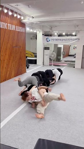 ⚠️ 이게 가능⁉️ 단체로 돌기‼️ Rolling challenge