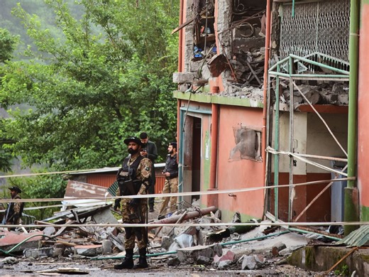 Pakistan vows retaliation after India launches air strikes