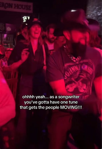 LOVE ME A TWO STEPPER!!!! #twostep #country #western #vintage #countrymusic