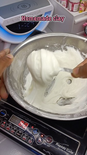 i made homemade clay 😱 ‪@manishahandicrafts‬ #diy #clay #athome #shorts #youtube #homemade