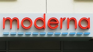 Tesla, Zions Bancorp, Moderna: Top Analyst Calls