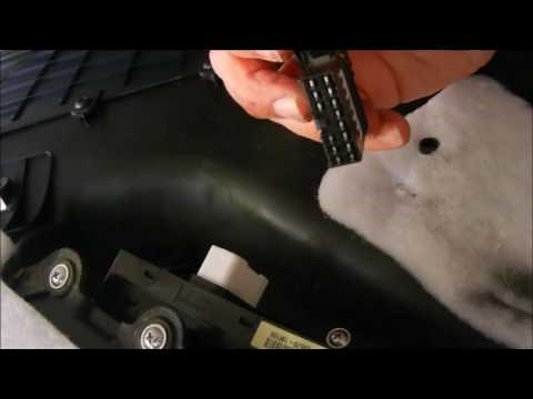 Kia Forte 2009 Power window switch replacement