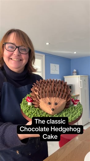 9.8K views · 152 reactions | Today I’m making a classic chocolate hedgehog cake #cake #buttercream #cakedecorating #timeline #nostalgia #1970s #chocolate #chocolatehedgehogcake | Tracey Mann Cakes | Facebook