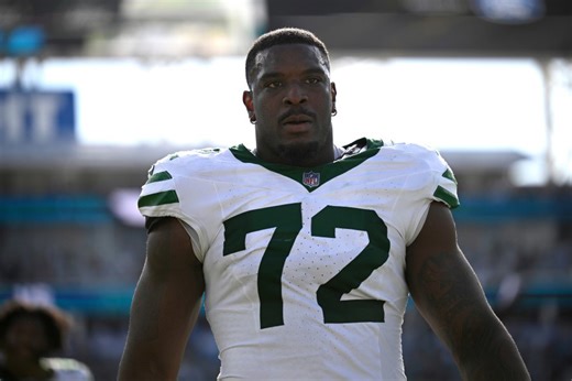 Colts adding defensive tackle Micheal Clemons