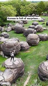 🪨✨ Did you know about these weird rocks in Kansas? Rock City near Minneapolis, Kansas is like stepping onto another planet… but right in Kansas! Why it’s awesome: 🪨 Climb & explore giant sandstone spheres 👟 Easy areas and rocks for kids to run, climb & play 📸 Epic photo ops, looks straight out of a sci-fi movie 🦖 Fossil hunters love spotting ancient sea life in the rocks 💰 Only a small donation to visit Just 10 minutes from Minneapolis, KS and a quick stop off I-70 if you’re exploring nort