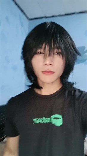 Exploring Unique Makeup Trends with Guy Liner