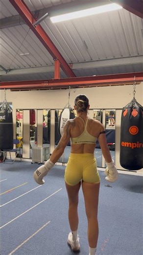 Terri Harper - Monday morning boxing bag punching session 🥊💛