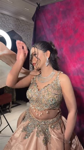 Riya | Matchstick: -1000 Aura 📉 My Client: +Infinity Aura 📈🔥 Machis ka aura toh negative hona hi tha, kyunki humare makeup ka glow hi itna high... | Instagram