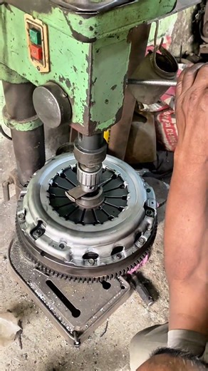 Clutch Pressure plate Finger Adjustment! #ClutchPressurePlate #rxmechanic #clutchdisc #pressureplate