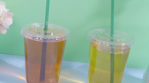 Baderke 25 Set Disposable Iced Plastic Cups with Lids Straws,Clear,16 Oz | Cold Cups, Cold Beverage Juice Smoothie Drinks, Coffee Shop Office Catering Party
