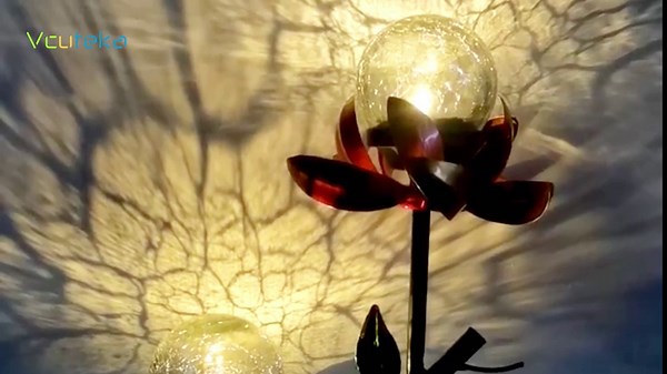 VCUTEKA Solar Garden Flowers with LED Light Crackle Glass Globe Solar Lights Outdoor Metal Stake Wind Spinner for Garden Decoration, Patio Decor, Yard Decor and Gift for Mother