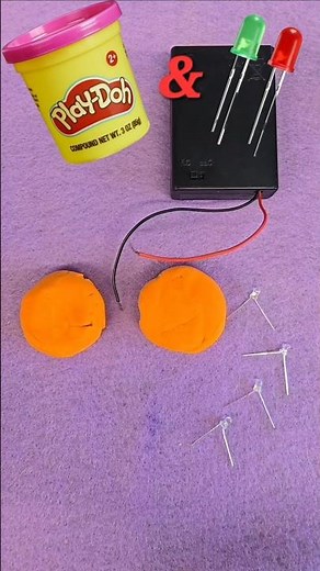 Play-Doh Circuits! 🔦🧠 #stem #elementary #circuits #playdoh