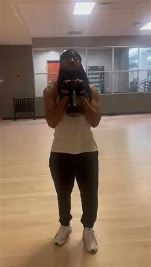 #lowerbodyworkout #backlungestosidelunges#dumbbellworkout #bronxtrainer#jamaicantiktok🇯🇲viral