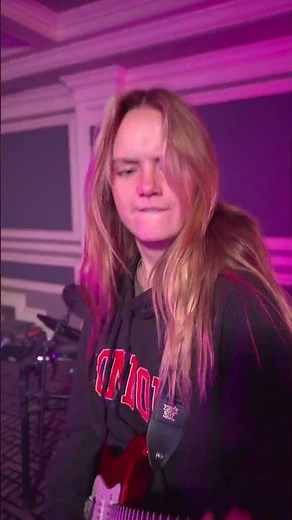 Jazzy Starts a Rock Band!