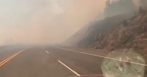 "Nous avons tout perdu" : au Canada, le village de Lytton s’embrase sous 49,6°C et les habitants s’enfuient