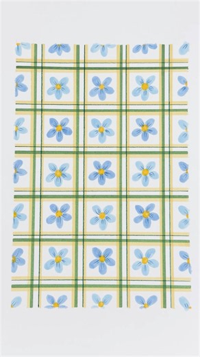 Draw a checkered flower pattern